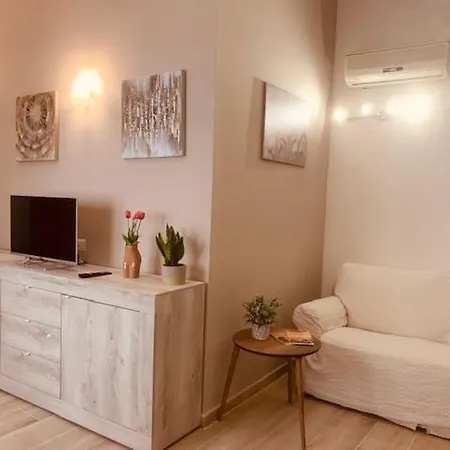 Apartment Casa Vacanze La Rocca *